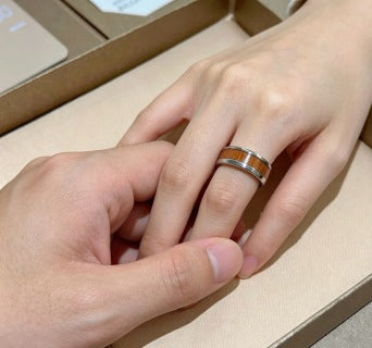 Bvlgari B.zero1 Brown Ceramic Spiral Ring – Elegant Luxury Jewelry