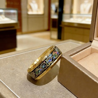 Bvlgari Black Enamel Gold Band Ring – Elegant Luxury Jewelry
