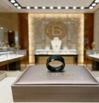 Bvlgari B.zero1 Black Ceramic Spiral Ring – Elegant Luxury Jewelry