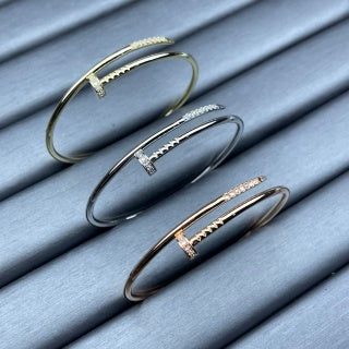 CARTIER Veloura Diamond Accent Bangle