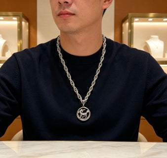 Hermès Medallion Chain Pendant Necklace