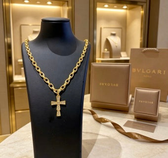 Bvlgari Gold Cross Pendant Chain Necklace – Elegant Luxury Jewelry