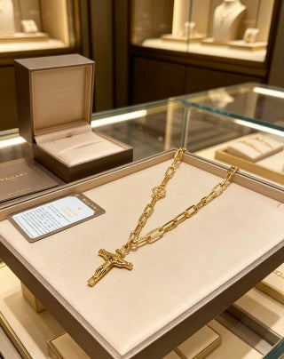 Bvlgari Gold Cross Pendant Necklace – Elegant Luxury Jewelry