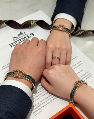 Hermès Lizard Leather Signature Toggle Bracelet