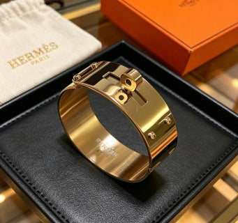 Hermès Luxe Gold Structured Cuff Bracelet 21mm