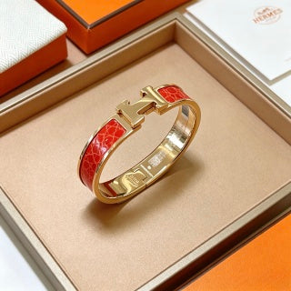 Hermès Rouge Lizard Leather Clic H Bracelet