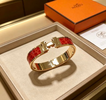 Hermès Rouge Lizard Leather Clic H Bracelet