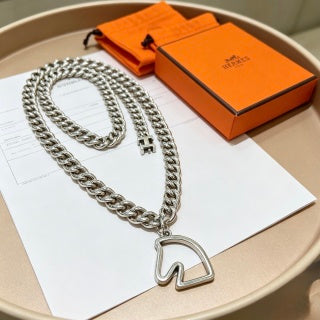 Hermès Equestrian Link Horseshoe Pendant Necklace