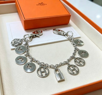 Hermès Signature H Charm Chain Necklace