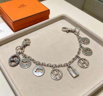Hermès Signature H Charm Chain Necklace